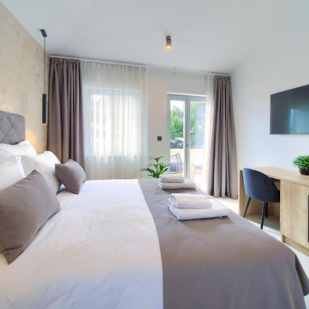 קרק Portella Rooms מראה חיצוני תמונה